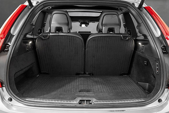 Volvo XC90 28 of 30