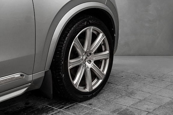 Volvo XC90 7 of 30