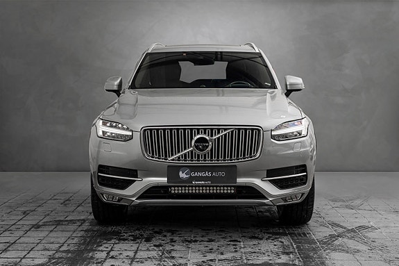 Volvo XC90 3 of 30