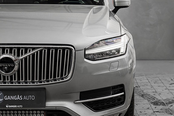 Volvo XC90 4 of 30