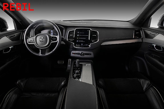 Volvo XC90 12 of 29