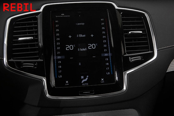 Volvo XC90 16 of 29