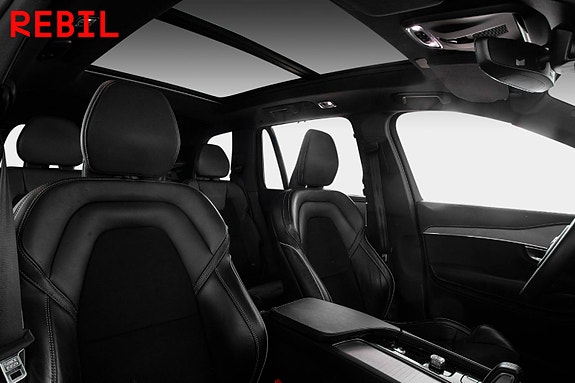 Volvo XC90 23 of 29