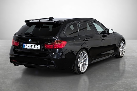 BMW 320i 6 of 25