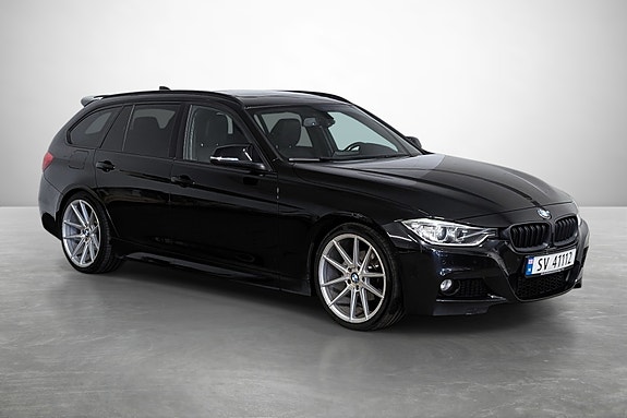 BMW 320i 4 of 25
