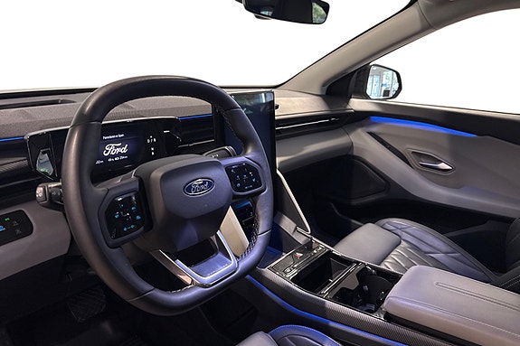 Ford Explorer 13 of 22