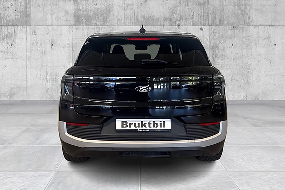 Ford Explorer 4 of 22