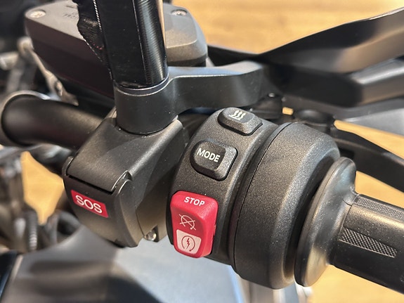 BMW R 1250 GS "Fullutstyrt" med koffertsett 10 of 11