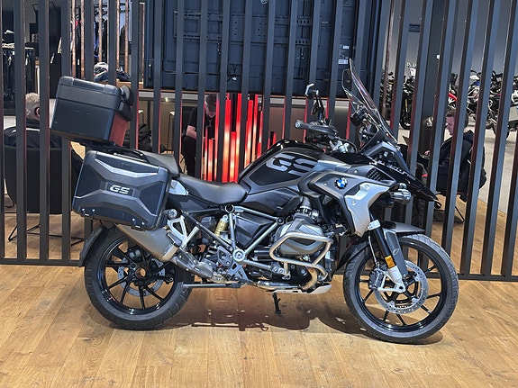 BMW R 1250 GS "Fullutstyrt" med koffertsett 2 of 11