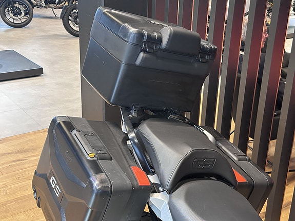 BMW R 1250 GS "Fullutstyrt" med koffertsett 8 of 11