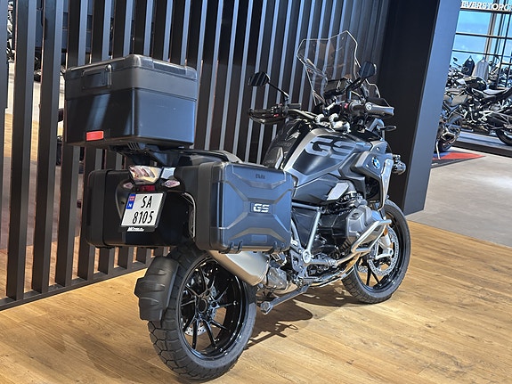 BMW R 1250 GS "Fullutstyrt" med koffertsett 3 of 11
