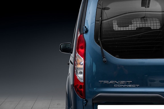 Ford Transit Connect 6 of 24