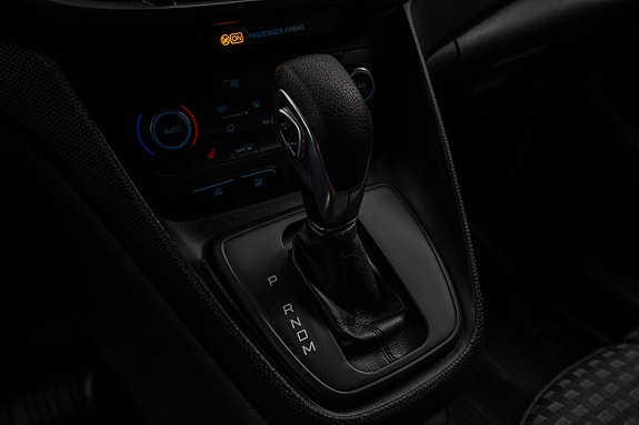 Ford Transit Connect 15 of 24