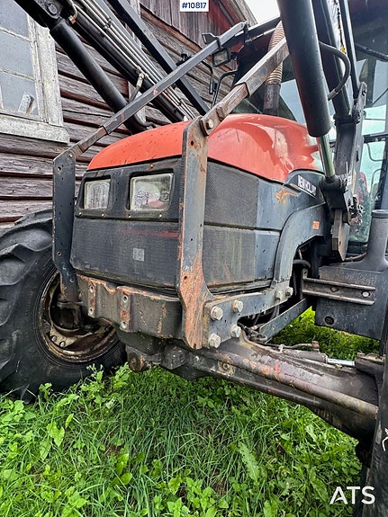 New Holland L85 4x4 Traktor m/ frontlaster, pallegaffel og vinsj 26 of 30