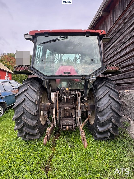 New Holland L85 4x4 Traktor m/ frontlaster, pallegaffel og vinsj 7 of 30