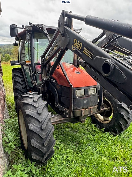 New Holland L85 4x4 Traktor m/ frontlaster, pallegaffel og vinsj 10 of 30