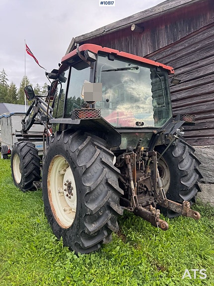 New Holland L85 4x4 Traktor m/ frontlaster, pallegaffel og vinsj 6 of 30
