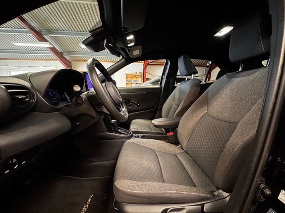 Toyota Yaris Cross 11 of 29