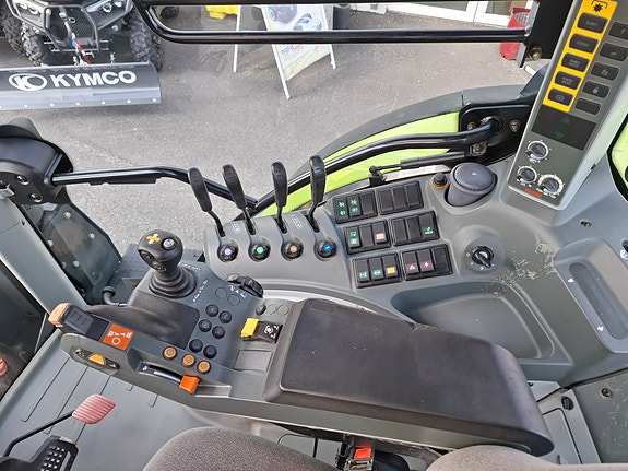 CLAAS Arion 530 14 of 30