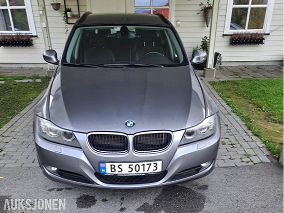 BMW 3-Serie 2 of 30