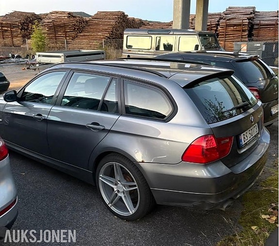 BMW 3-Serie 12 of 30