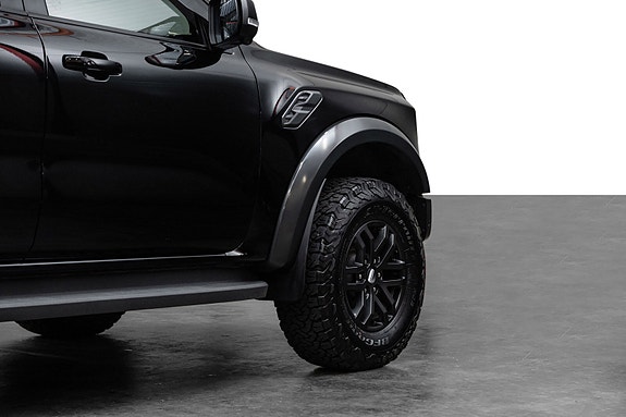 Ford Ranger Raptor 11 of 30