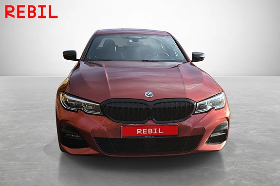 BMW 330e 2 of 22