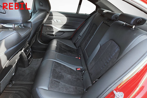 BMW 330e 9 of 22