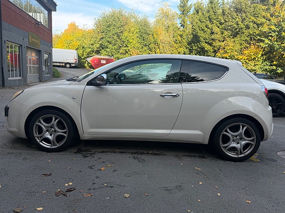 Alfa Romeo MiTo 13 of 28