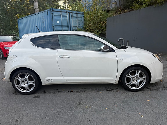 Alfa Romeo MiTo 5 of 28