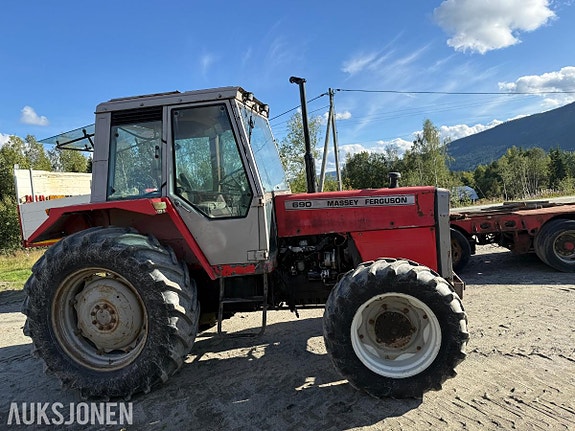 Massey Ferguson 690 5 of 30