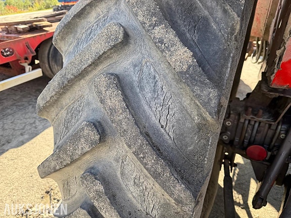 Massey Ferguson 690 20 of 30