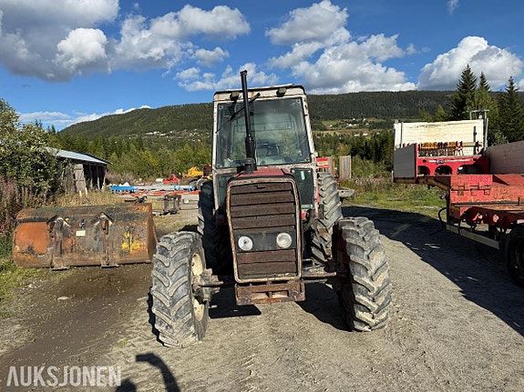 Massey Ferguson 690 3 of 30