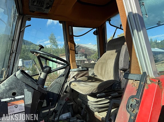 Massey Ferguson 690 11 of 30