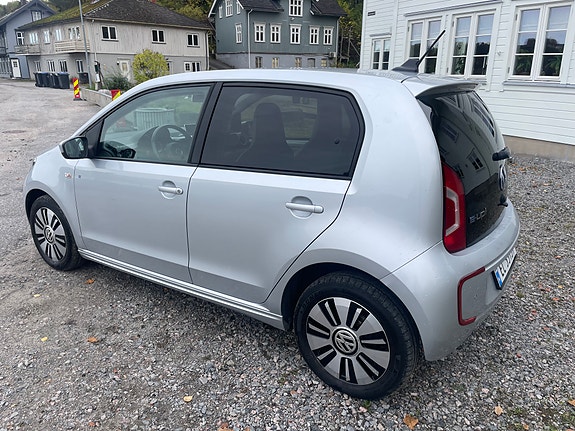 Volkswagen e-Up! 5 of 26