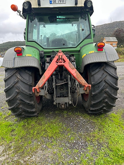 Fendt 211 7 of 10
