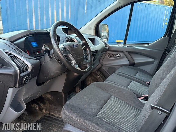 Ford Transit Custom 7 of 23