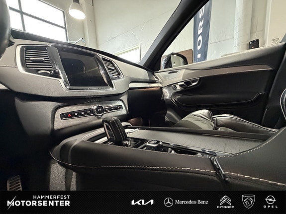 Volvo XC90 19 of 29