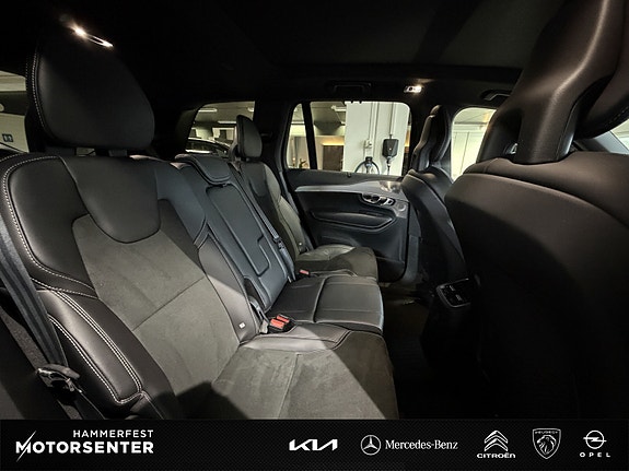 Volvo XC90 13 of 29
