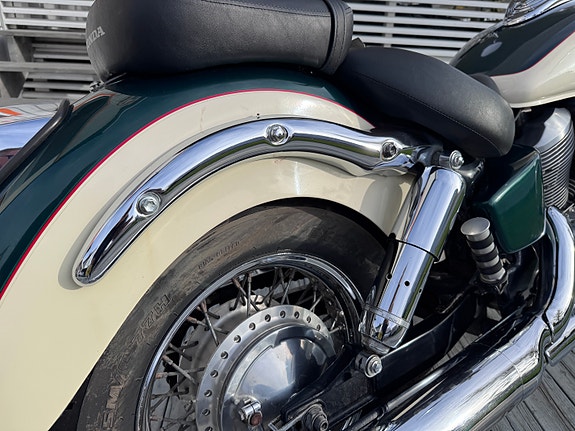 Honda Shadow 750 5 of 18
