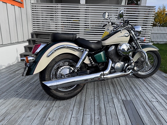 Honda Shadow 750 2 of 18