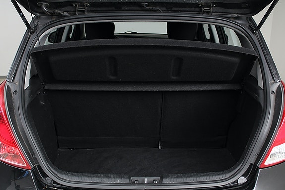 Hyundai i20 8 of 30