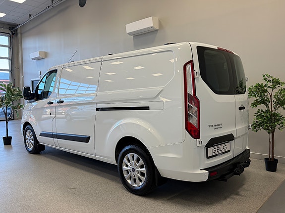 Ford Transit Custom 3 of 28