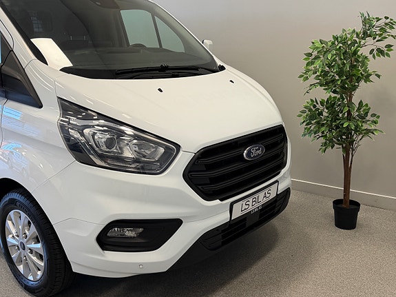 Ford Transit Custom 6 of 28
