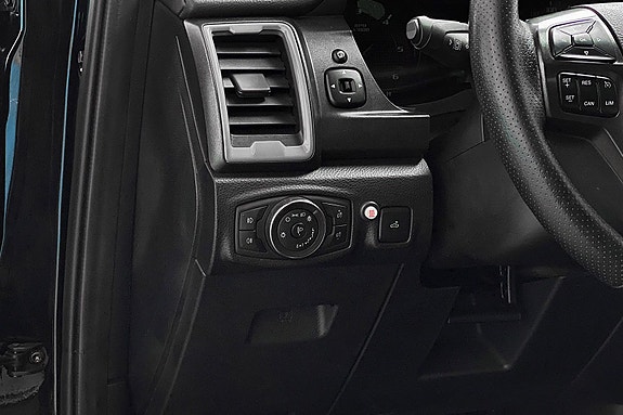 Ford Ranger Raptor 17 of 30