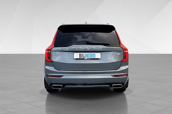 Volvo XC90 5 of 18