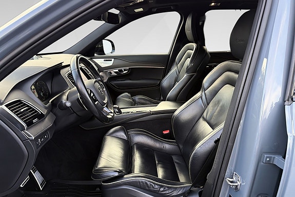 Volvo XC90 9 of 18