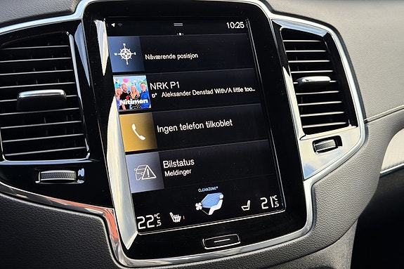 Volvo XC90 13 of 18