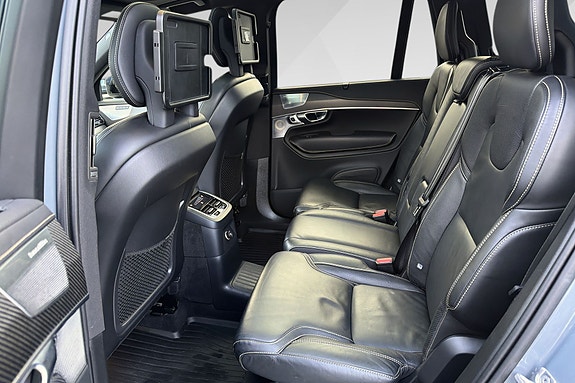 Volvo XC90 16 of 18