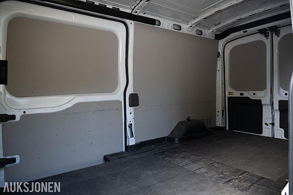Ford Transit 19 of 25